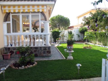 garden4_july04_fs.jpg