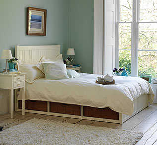 Cómo decorar un dormitorio en matices blancos | Dormitorio - Decora Ilumina