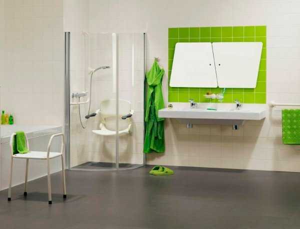 Renueva tu baño pequeño con una moderna decoración en verde ...